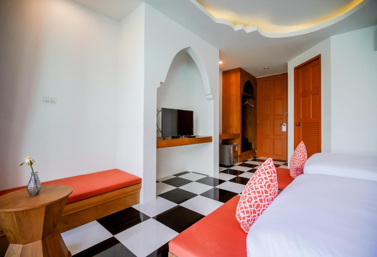 Khaleej Mass Hotel Patong Exterior photo