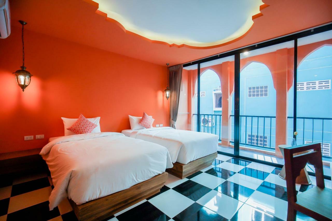 Khaleej Mass Hotel Patong Exterior photo